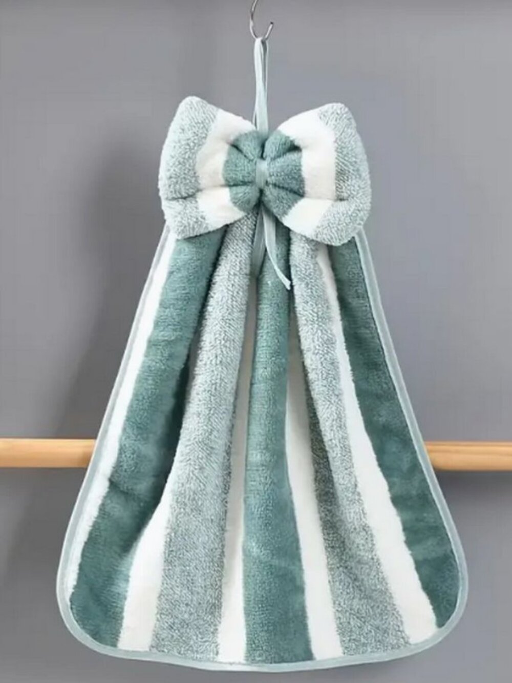 Shiloh Striped Green Bow Topper Hanging Microfiber Fingertip Towel Gift Packaged